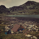 Lanshan 2 de 3F UL Gear près d'un lac - Tente Koksoak Outdoor