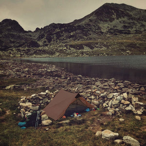 Lanshan 2 de 3F UL Gear près d'un lac - Tente Koksoak Outdoor