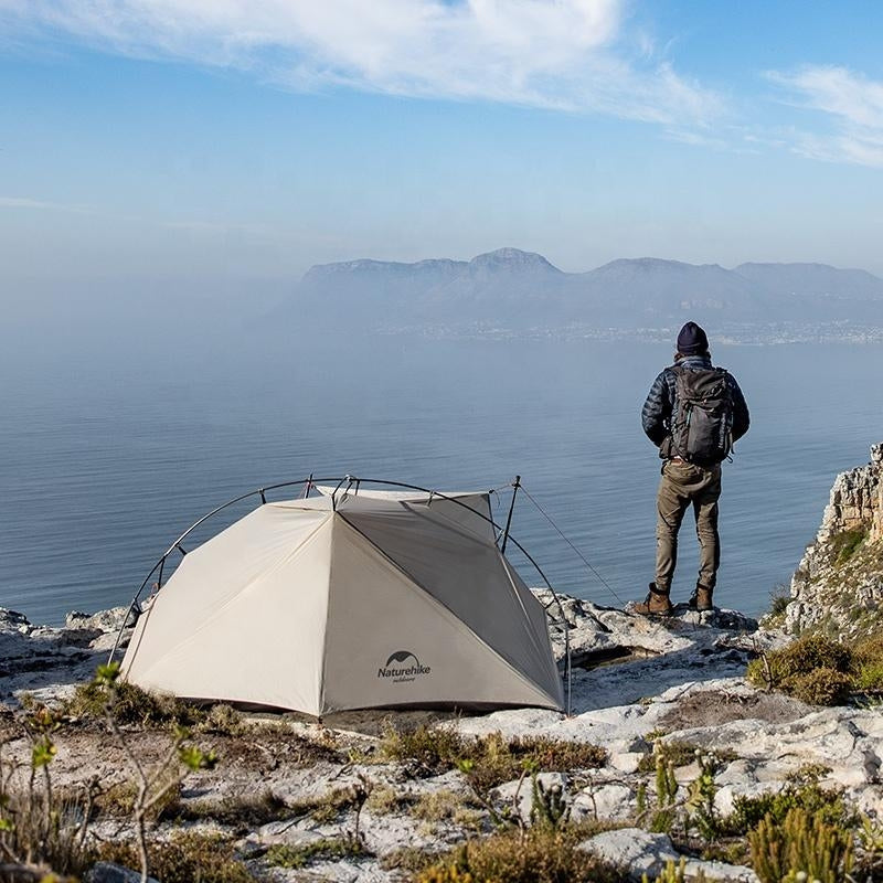 Tente 2 places autoportante - Tente Naturehike VIK 2 au sommet d'une montagne - Tente de randonnée ultra légère - Tente 2 places Ultra Légère - Koksoak Outdoor